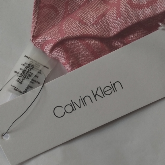Calvin Klein Monogram Logo Pashmina - Process Red - Picture 6 of 6